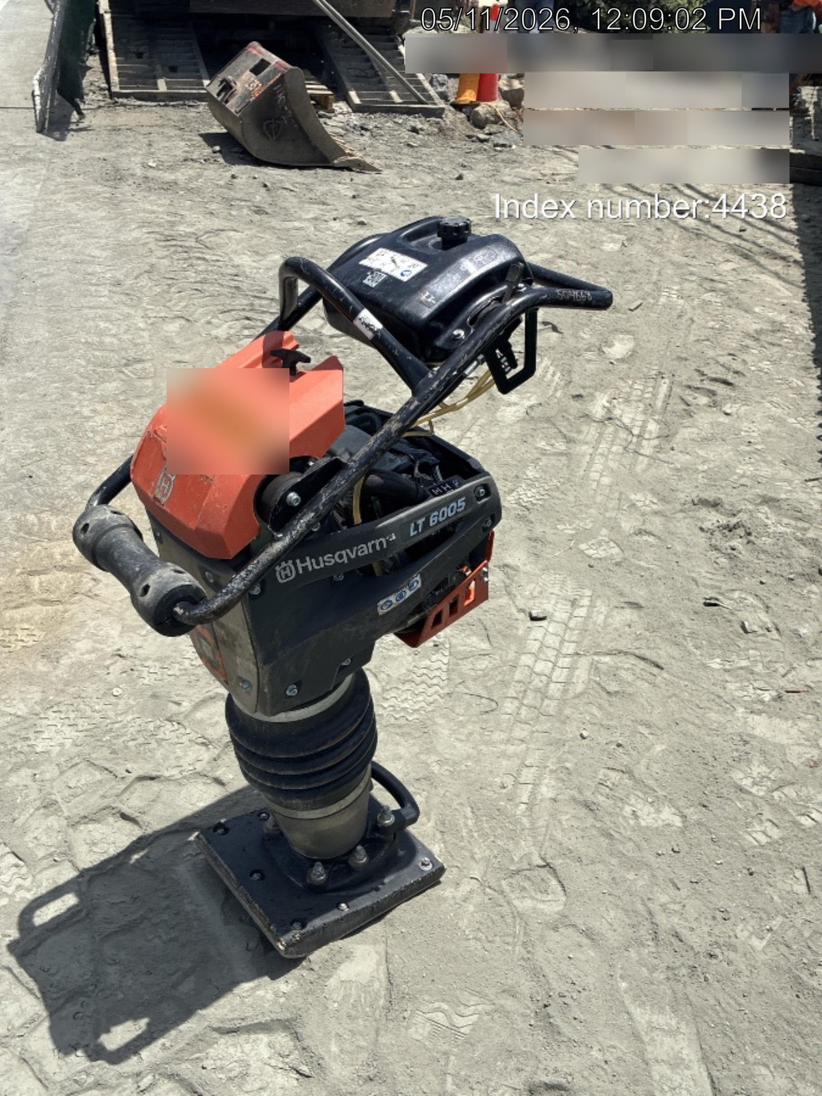2025 HUSQVARNA LT6005