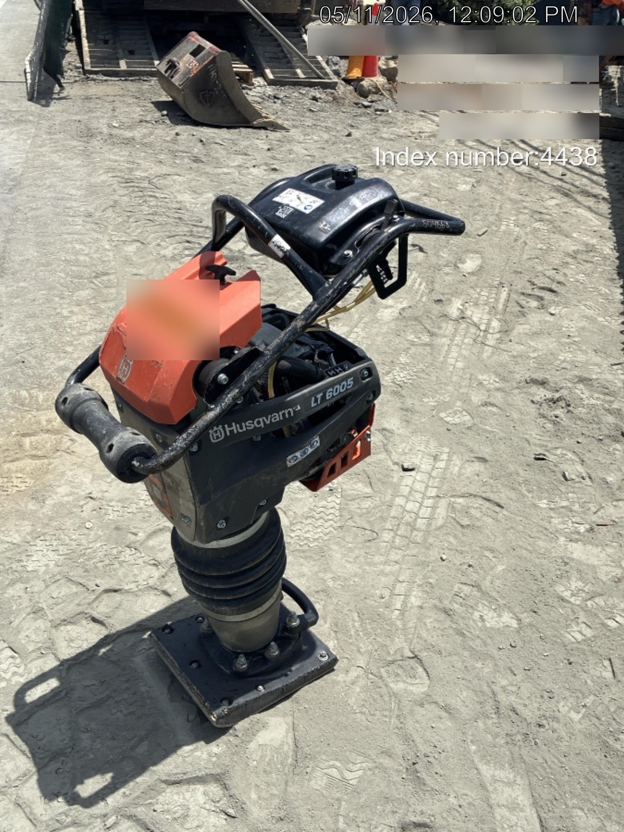 2025 HUSQVARNA LT6005
