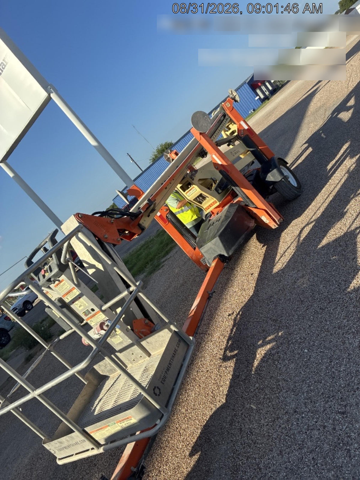 2023 JLG T500J