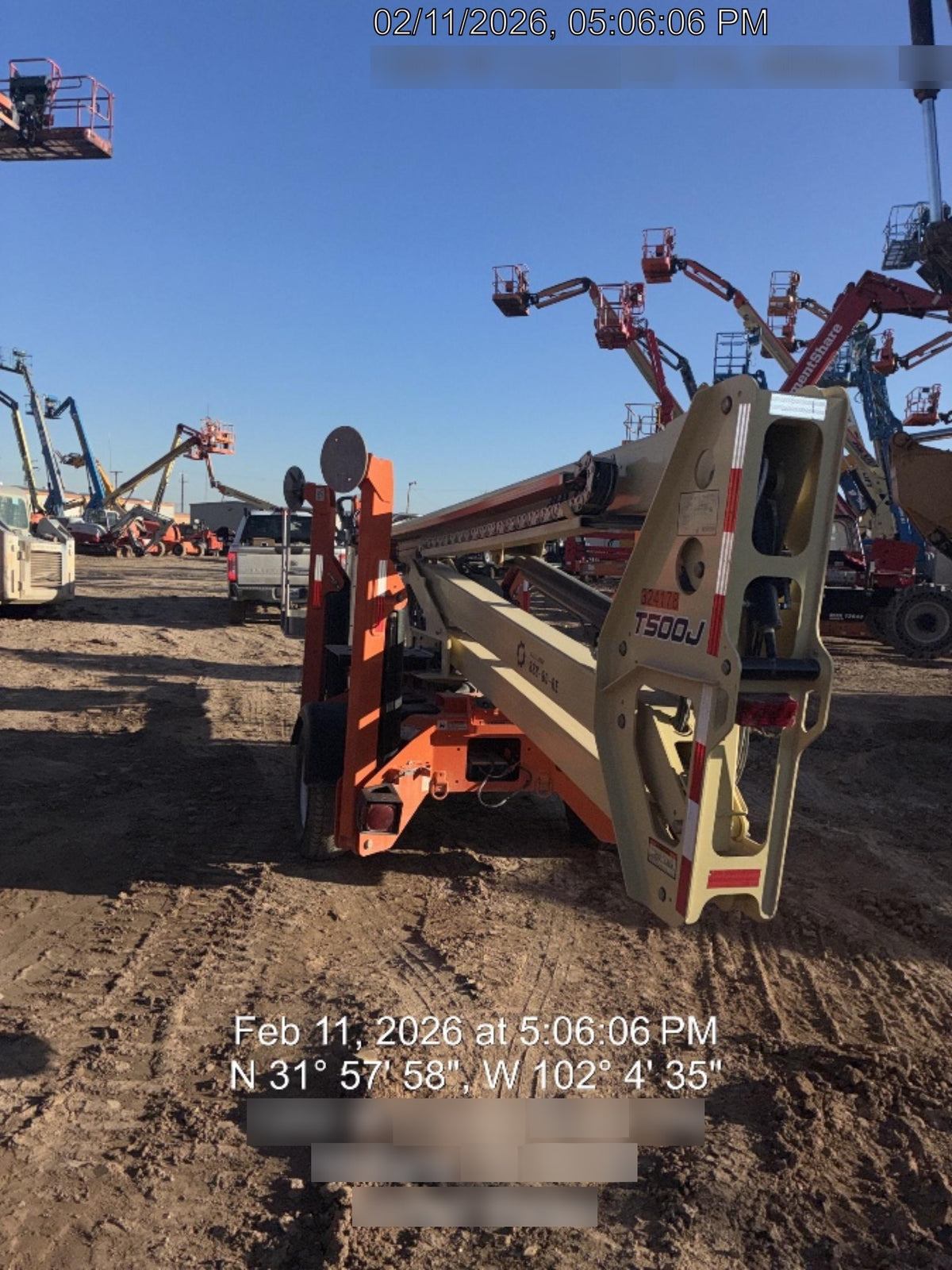 2023 JLG T500J