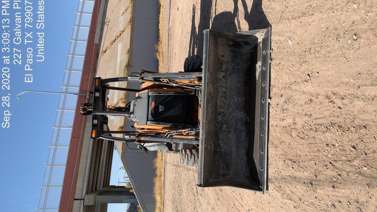 2020 CASE 580N EP - Extendable Backhoe