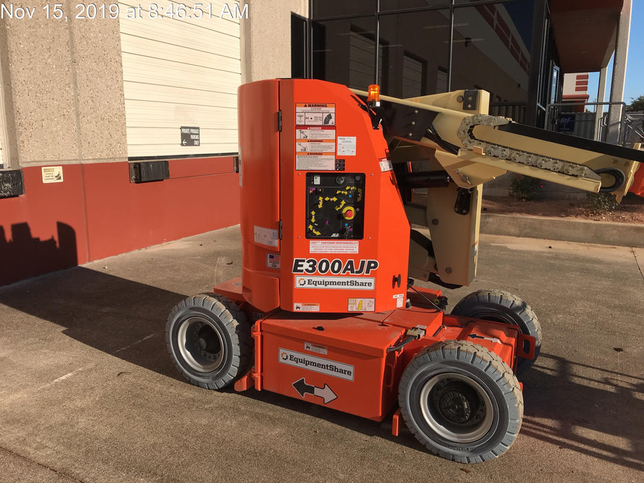 2019 JLG E300AJP