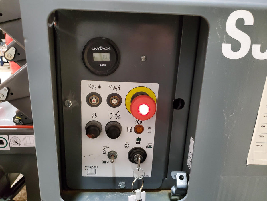 2018 SKYJACK SJ6832 RT