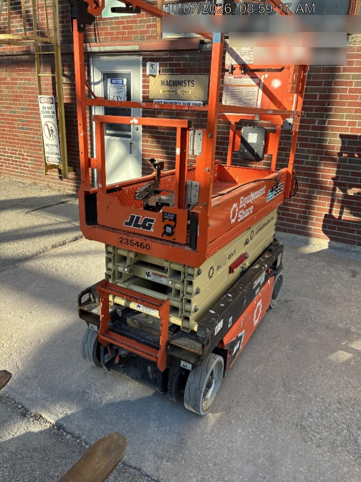 2022 JLG ES1932