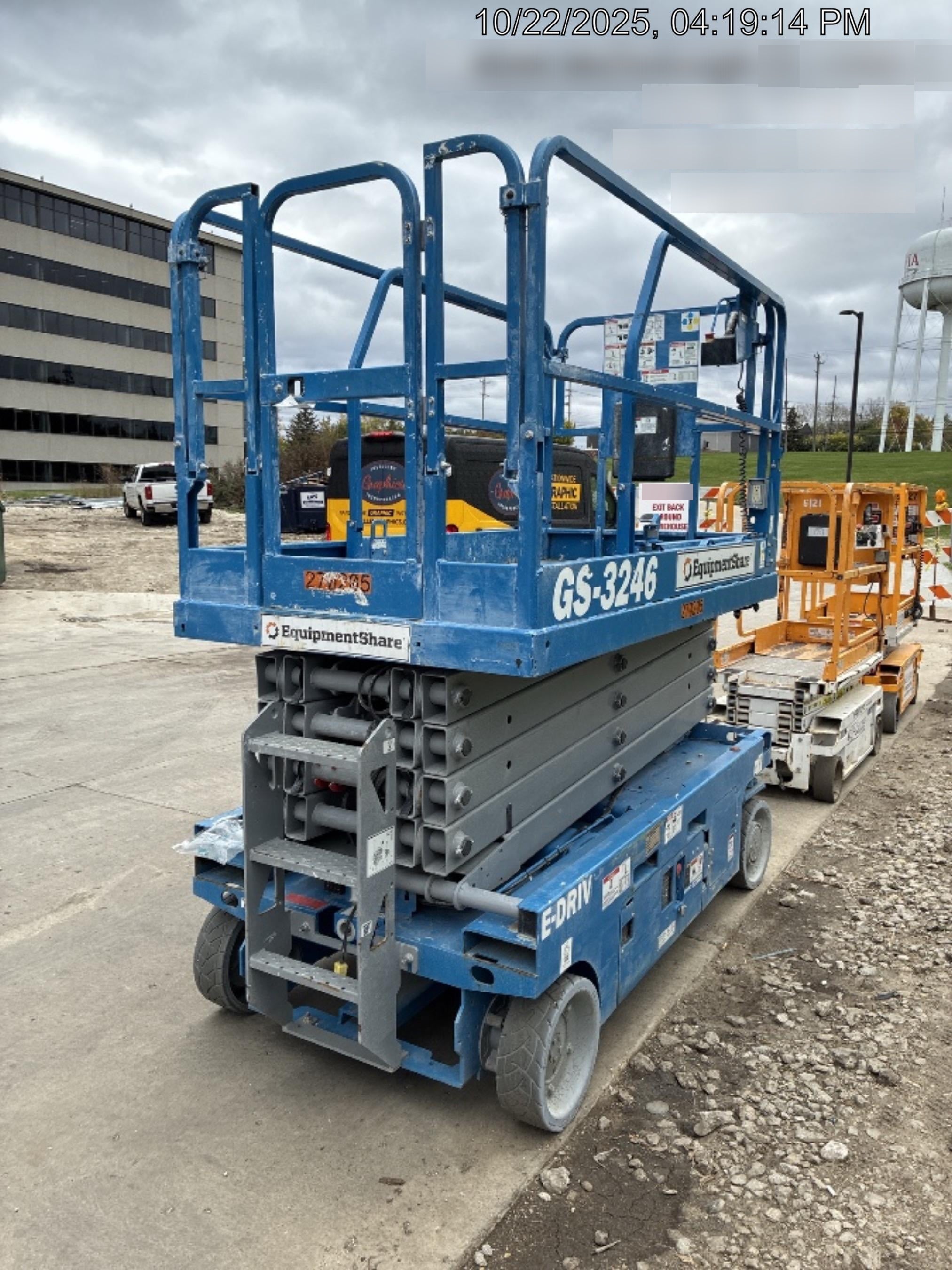 2022 GENIE GS-3246