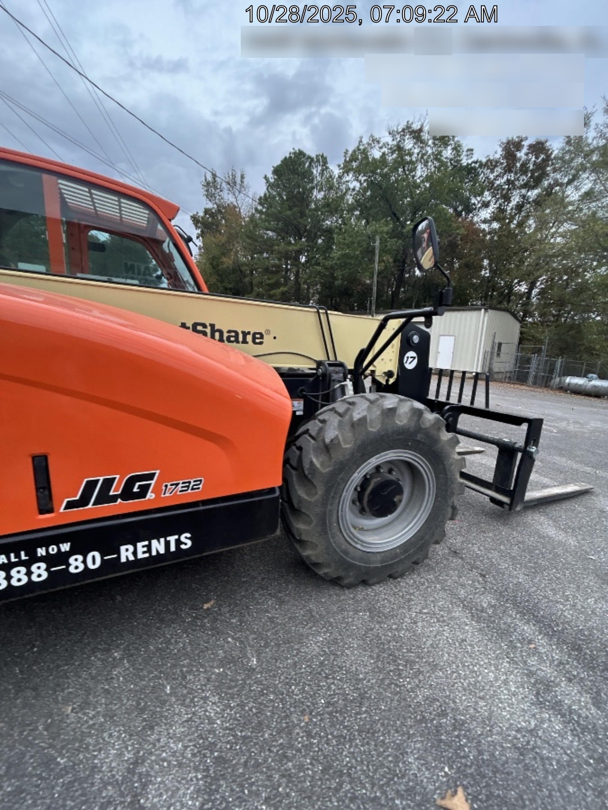 2025 JLG 1732