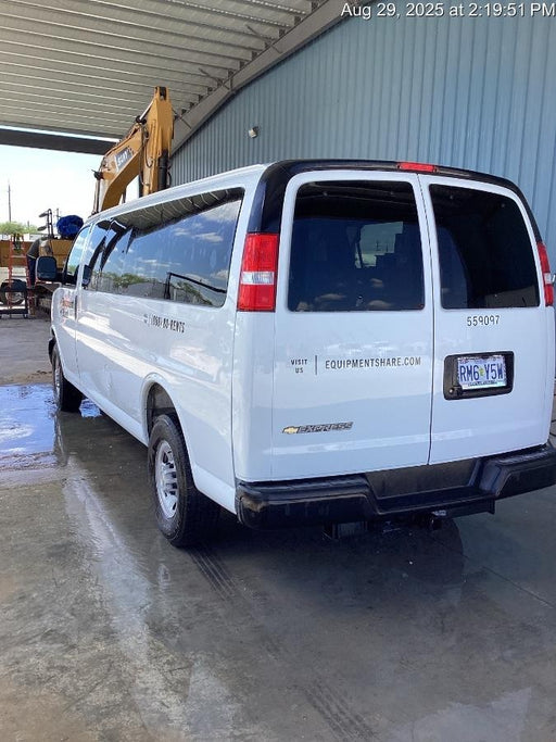2025 CHEVROLET Express Van - Rental