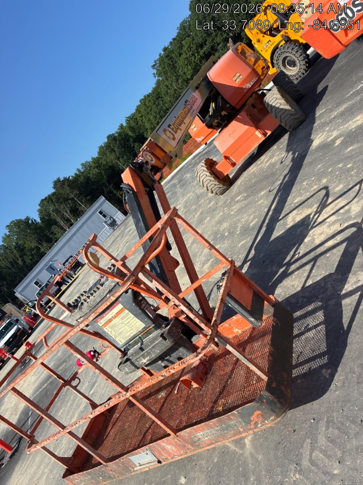 2019 JLG 660SJ