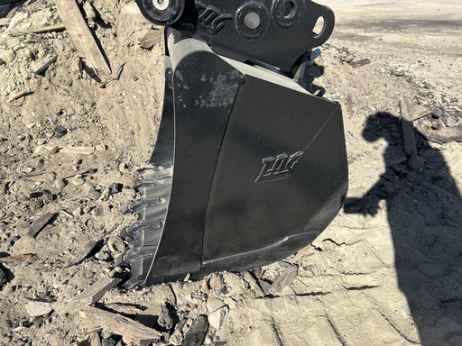 2025 TAKEUCHI 36" Bucket - Takeuchi