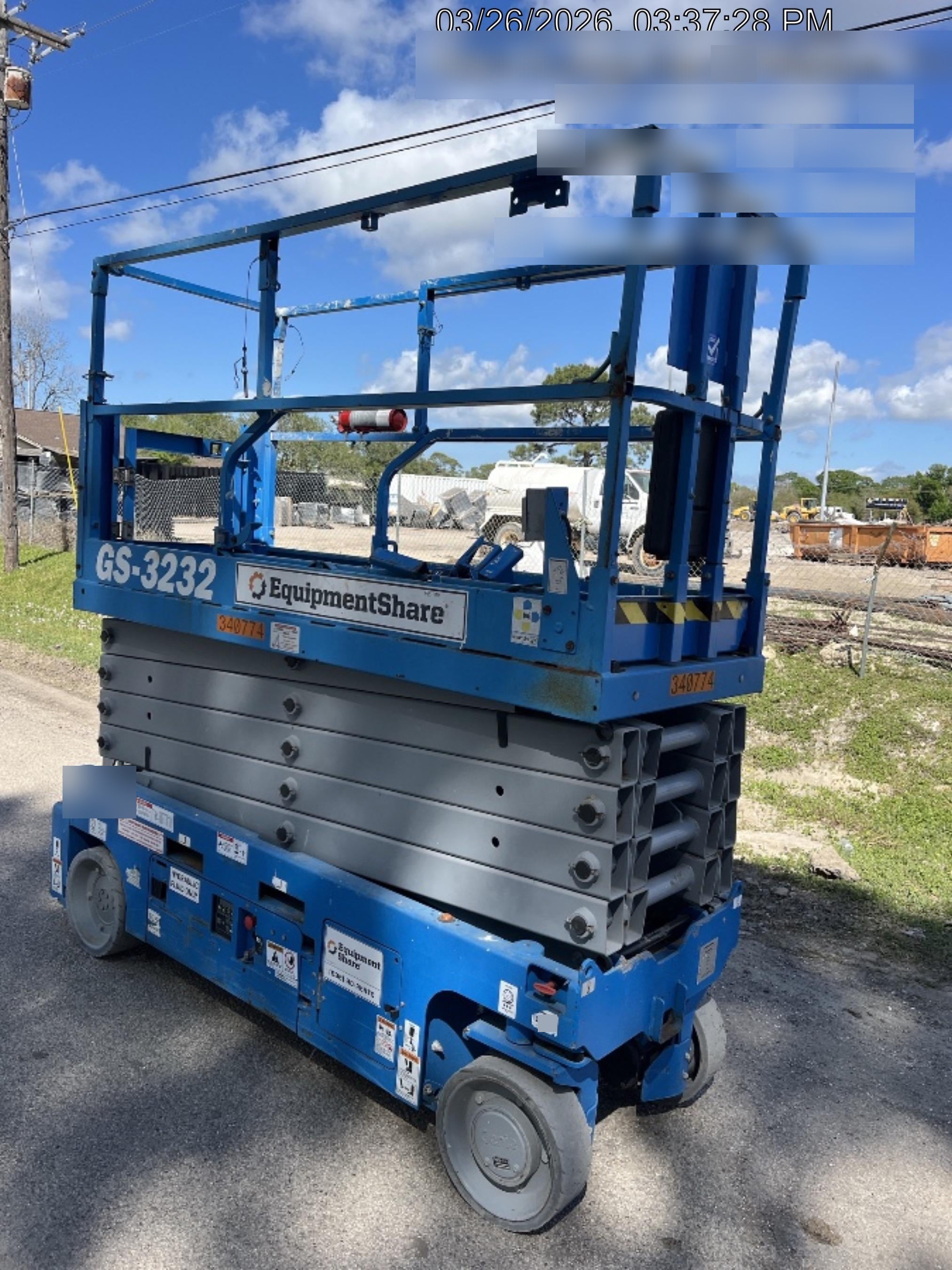 2023 GENIE GS-3232