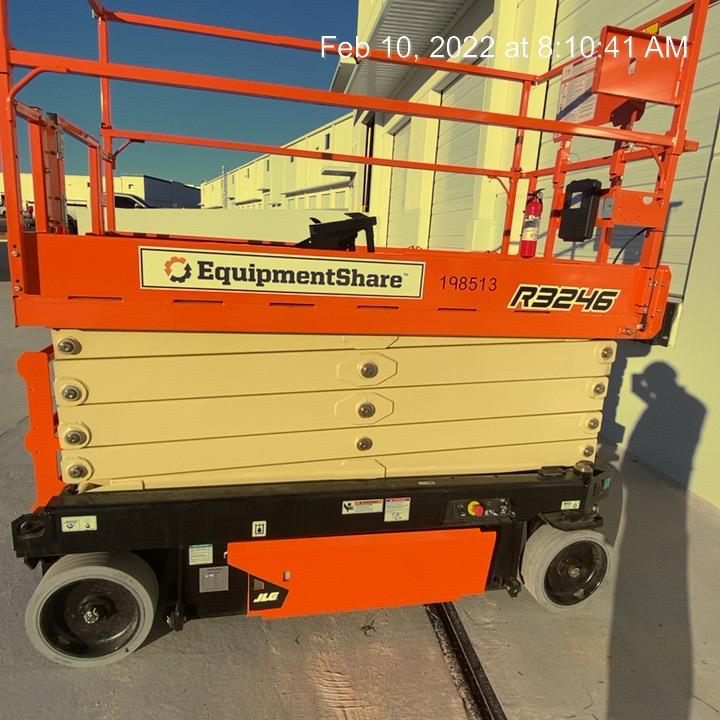 2022 JLG R3246