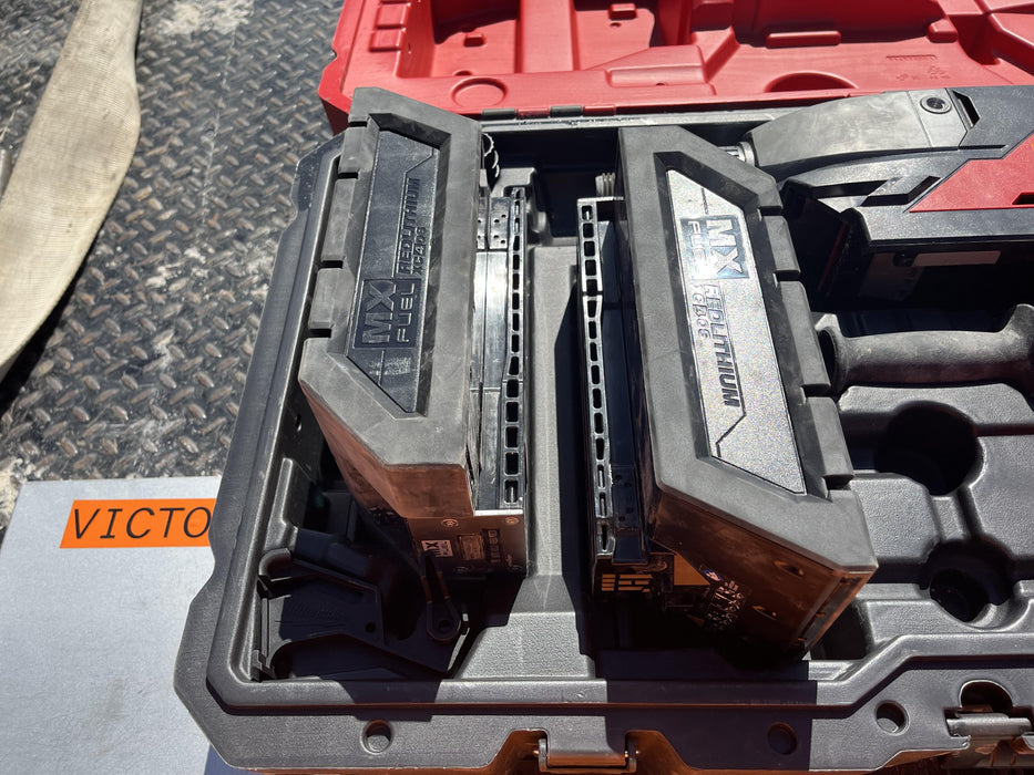 2022 MILWAUKEE MXF301-2CXS